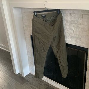 Liz Claiborne green pants